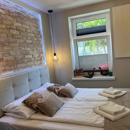 Przy Plazy Polnocna 1/6a *